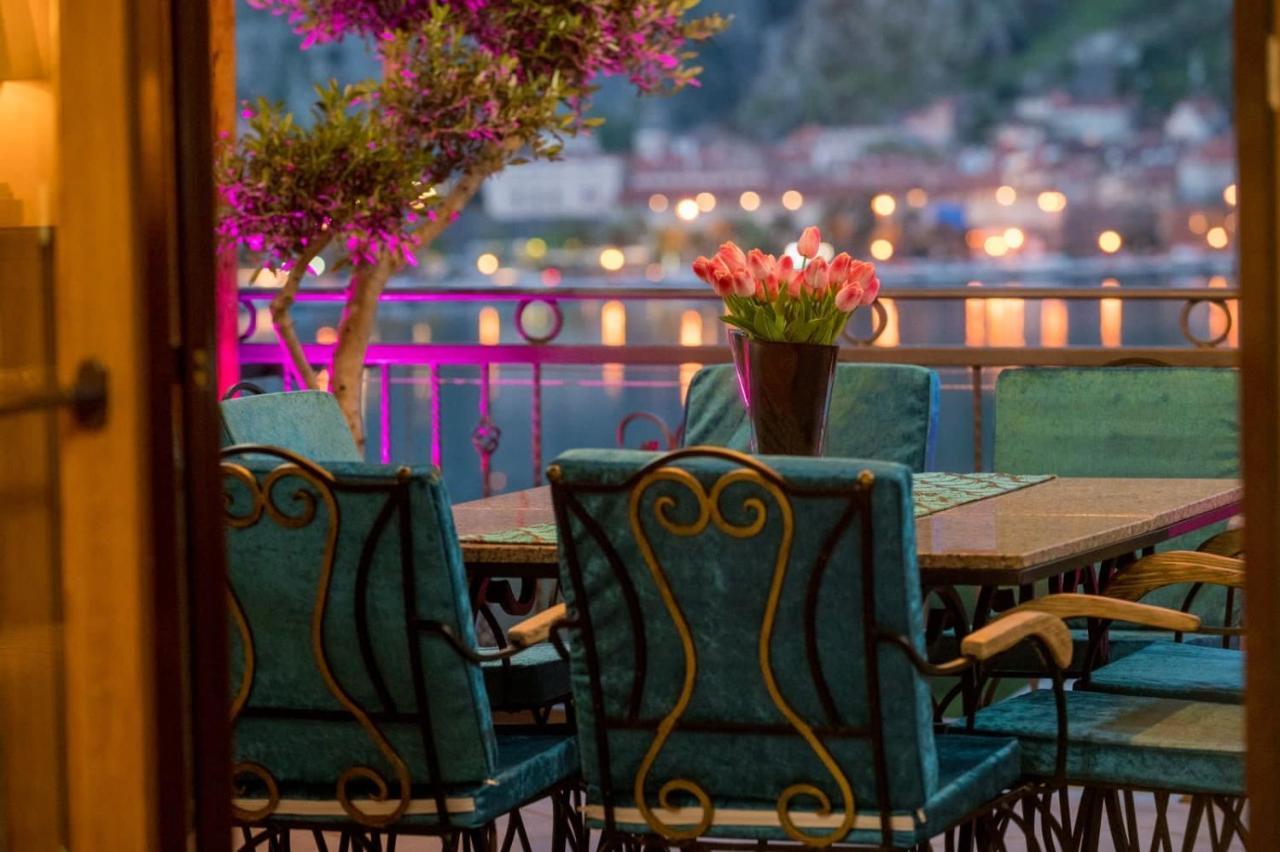 Villa Sun Castle Kotor Bagian luar foto