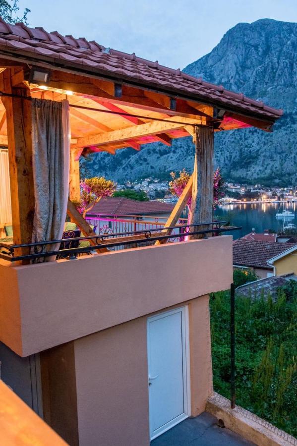 Villa Sun Castle Kotor Bagian luar foto